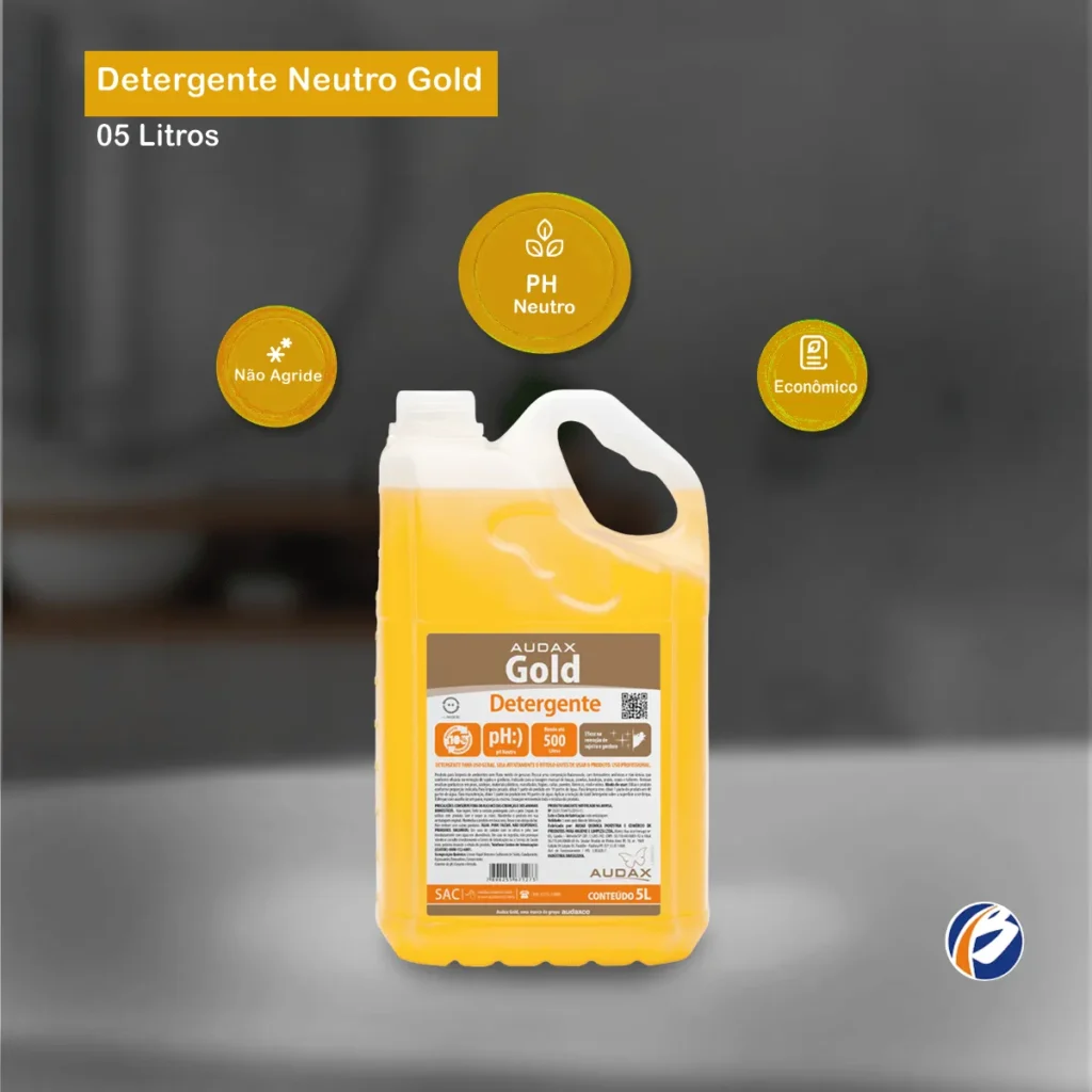 Galão de 5 litros do Detergente Neutro Multiuso Gold, com rótulo em destaque e líquido translúcido, sobre um fundo claro. | Elite M4